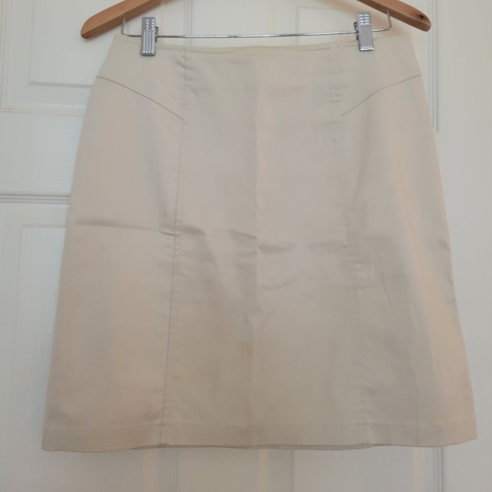BMoss stretch skirt ( closet clean out)